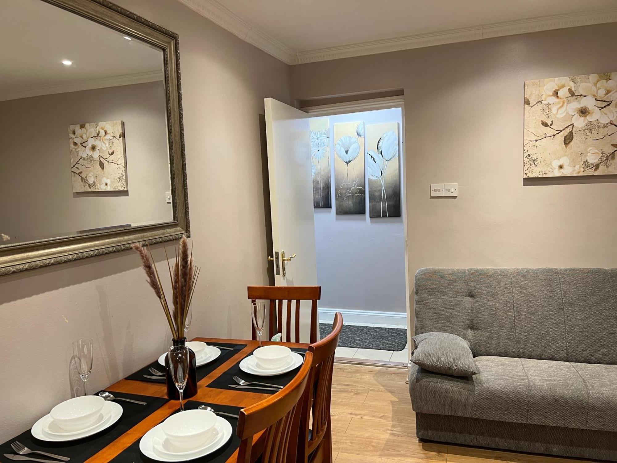 London Property Apartments For Up To 6, Next To Big Ben & London Eye Buitenkant foto