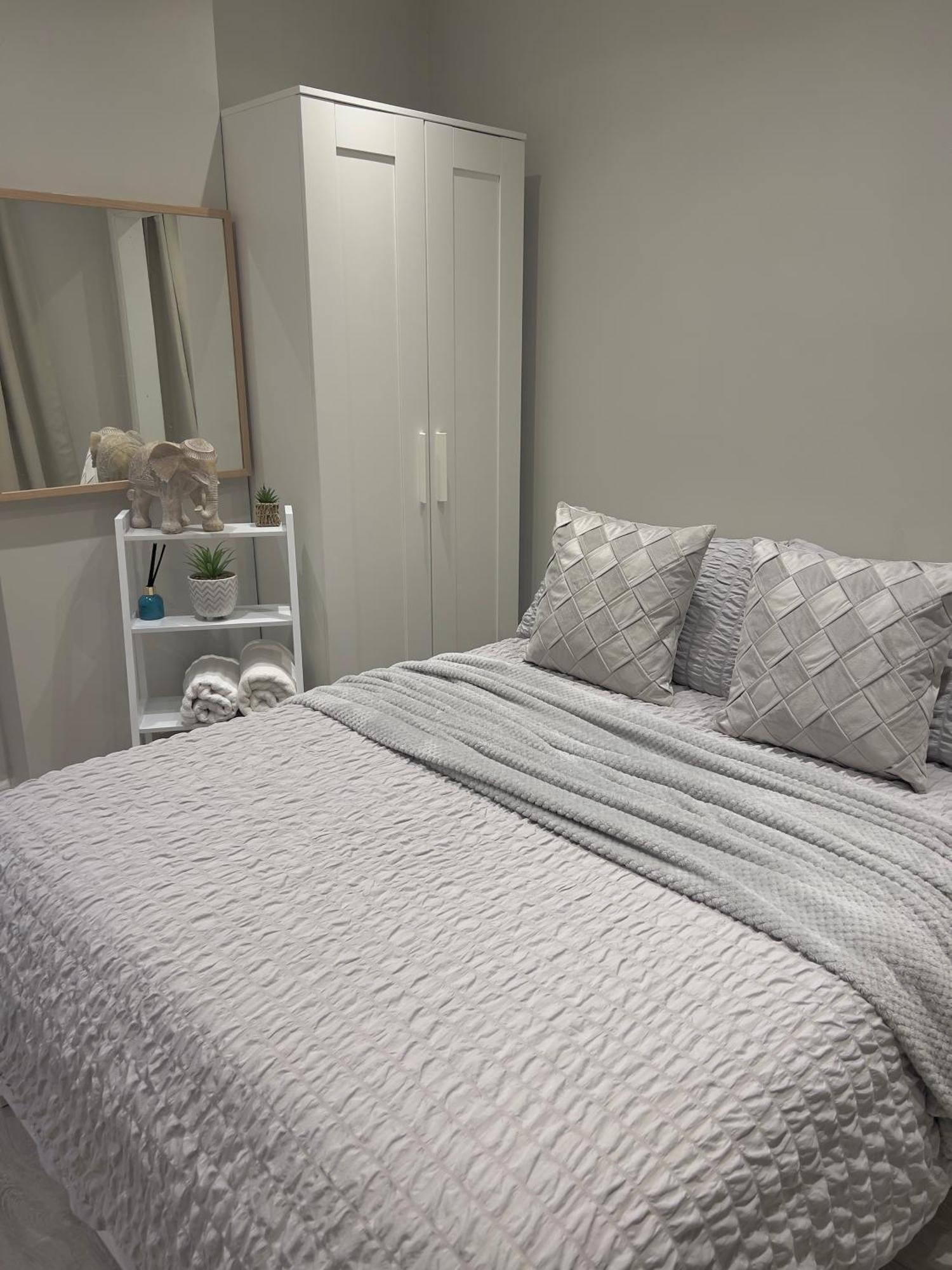 London Property Apartments For Up To 6, Next To Big Ben & London Eye Buitenkant foto